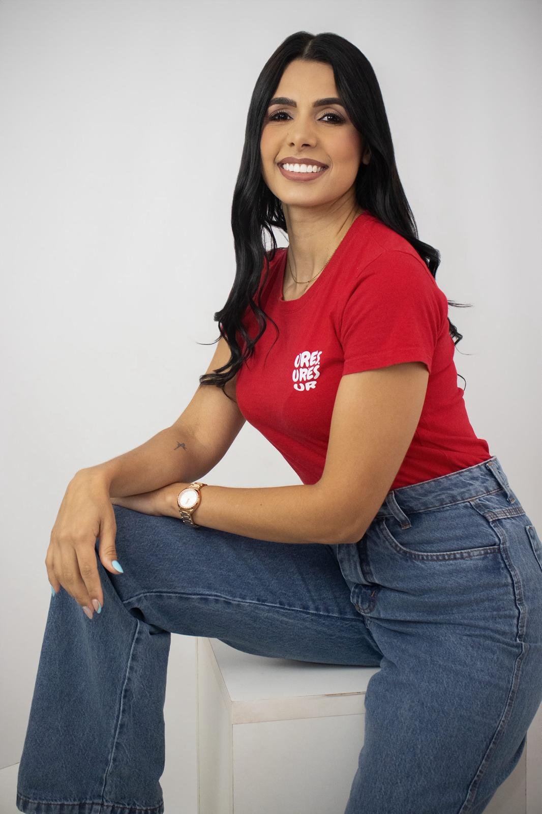 T-shirt Feminina Need Black Coffee